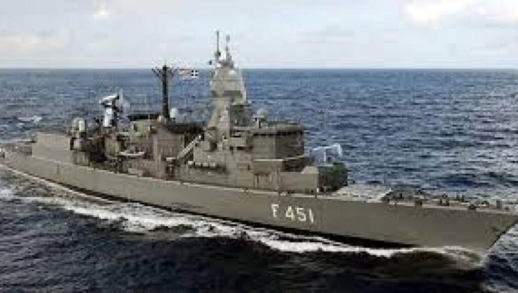 Διαγωνισμούς για συντήρηση καυστήρων προκήρυξε το ΠΝ